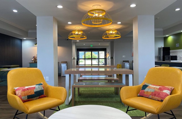 Spark by Hilton Yucca Valley Joshua Tree