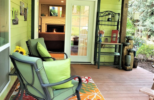 Sparkling Clean suite, close to Woodinville's Wine District. WiFi. Pet friendly