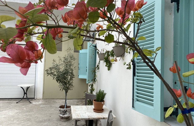Spata Lykourgos Airport Homes
