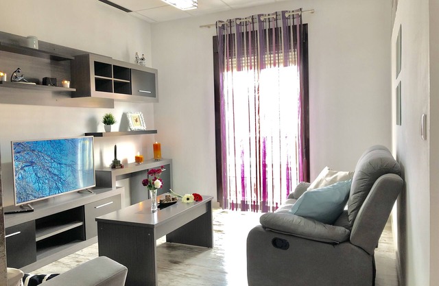 SPECIAL OFFER! Luxurious Apartment - City Center - Modern - Wifi - Garage