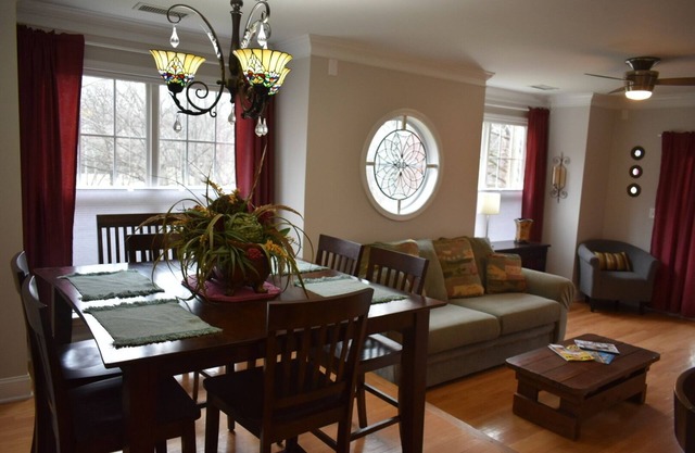 Special Pricing Uptown Condo Minutes from Bank of America Stadium