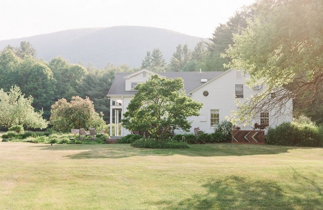 Spectacular 88-acre Berkshires Retreat w/Tennis Court - Family Friendly