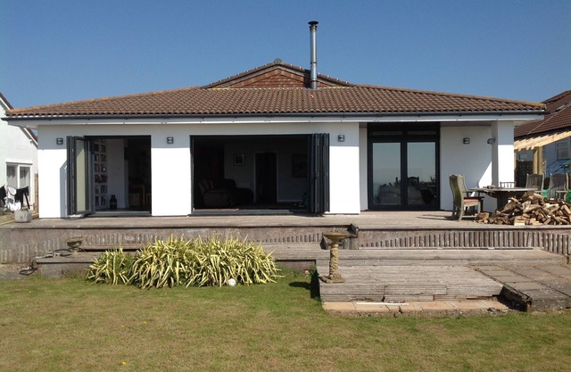 Spectacular Beach Villa near Cardiff - Sully Village