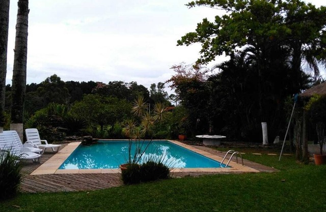 SPECTACULAR COUNTRY HOUSE FOR TENNIS LOVERS