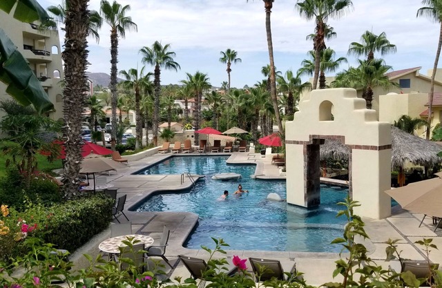 Spectacular Ocean and Swimming Beach Views. Pool, Bar or Beach just steps away