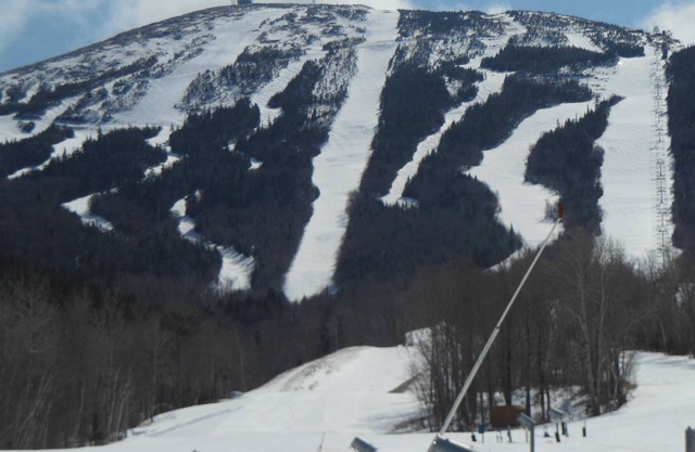 Spectacular Condo at the base of Sugarloaf with Pool/Hottub