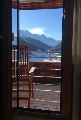 Spectacular View & Central Location in Davos