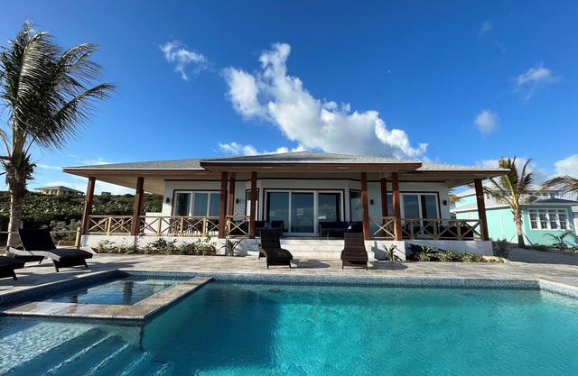 Spectacular views! Gorgeous Beachfront home. Sand, sea, sun. Pool and Spa!