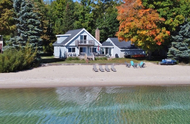 Spend Summer on Beautiful West Bay!