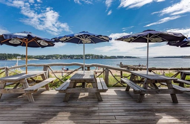 Spinneys Guesthouse & Beach Cottages