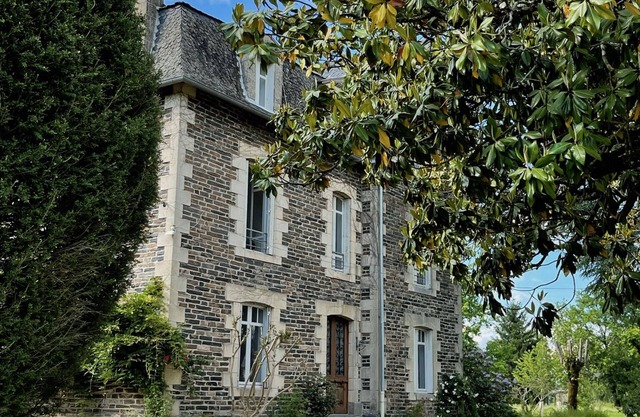 Splendid family mension with a pool at the gates of the well-known Dordogne