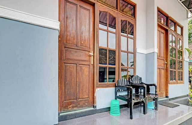 SPOT ON 91912 Hotel Citra Dewi 2