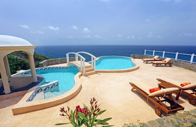 Sprawling Villa With Uninterrupted Sea Views - Equinox 4 Bedroom Villa by RedAwning