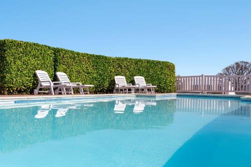 Springfield Deer View - Private Hot Tub , Communal Swimming Pool & Fishing Nearby 2 Dogs Max