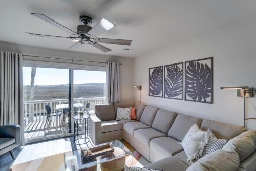 St Helena Island Vacation Rental Walk to Beach!