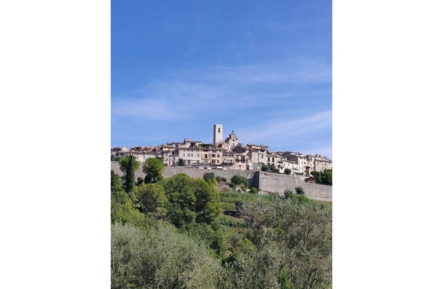 St Paul la carte postale, large independent 2-room apartment in a villa