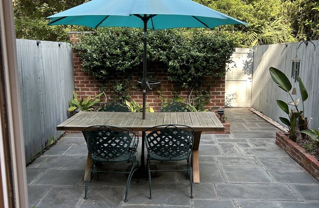 St Simons Island Townhome- Walk to EVERYTHING!