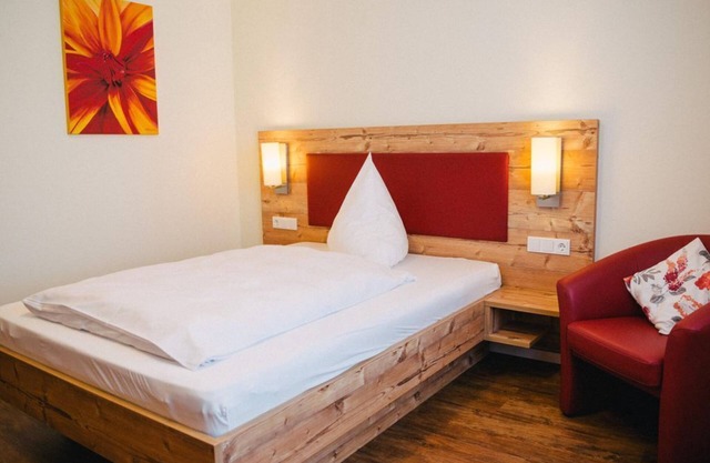 Standard Double Room - Gasthaus Straw