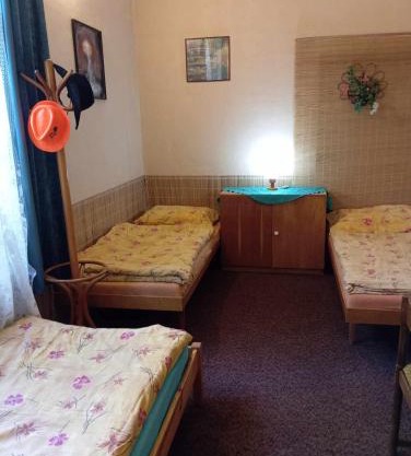 Stará škola - třílůžkový pokoj v pohodlí a klidu