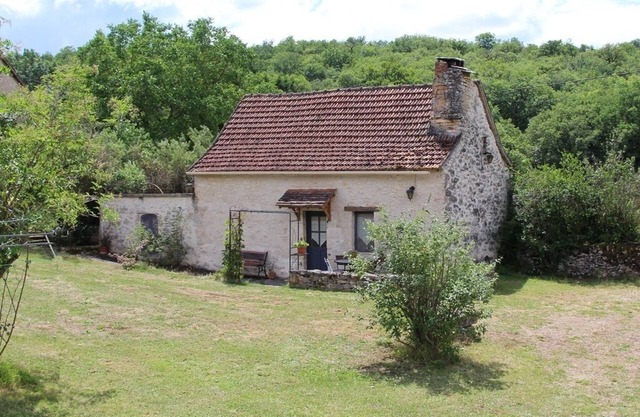 Star gîte with swimming pool in the countryside