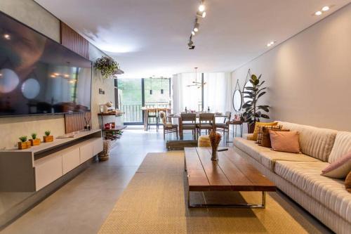 Star Green 211 - Triplex com linda vista e ótima localização