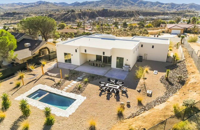 Stardust Luxe - In ground Pool - Spa - Fire Pit - Mountain Views - EV Charger