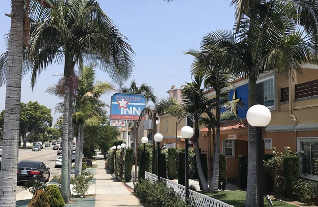 Starlight Inn La Brea