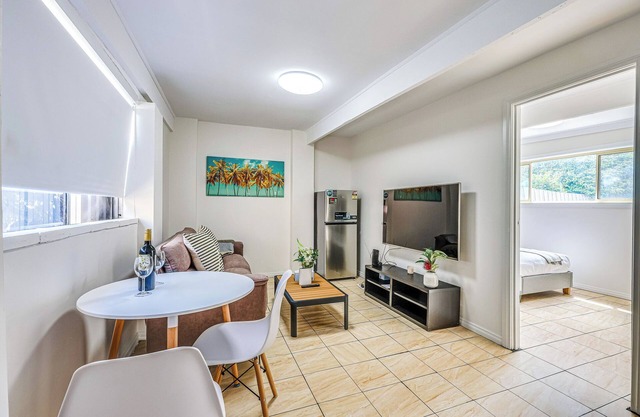 StayAU Cozy 1BR Living Space Chadstone