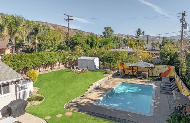 Staycation Oasis SPA/pool 10 mins from NOS Center