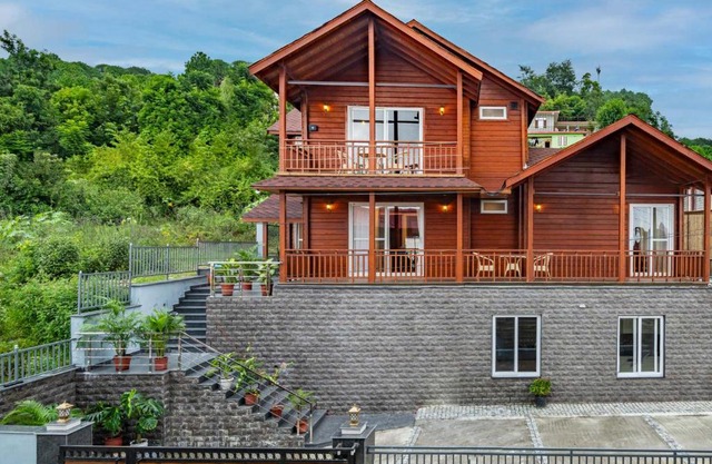 StayVista at Villa Vivendi - 4 BR villa in Dharamshala