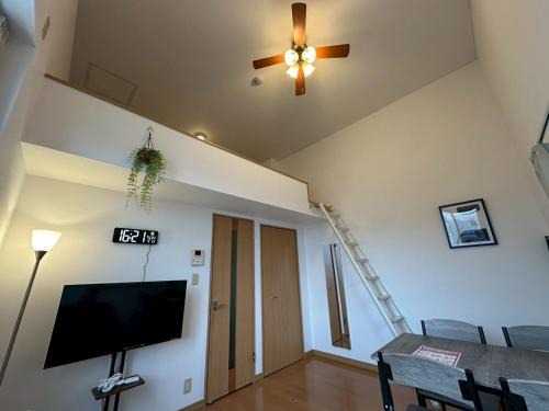 Stella 205 エアコン 無料WiFi Netflix