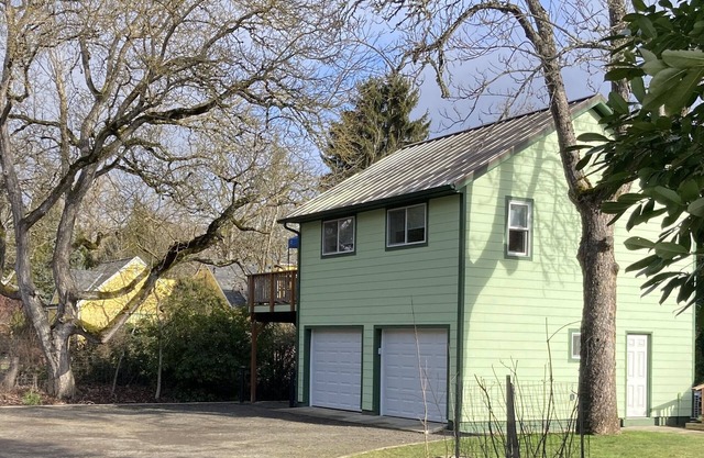 Steller's View, a secluded 2 bedroom apartment near downtown Brownsville.