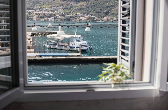 Step to Kotor Bay Guesthouse