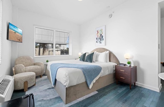 Steps from Miami Attractions | Walkable South Beach Studio