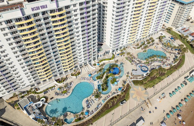 Steps to the beach! Oceanfront 1 bedroom condo with balcony!