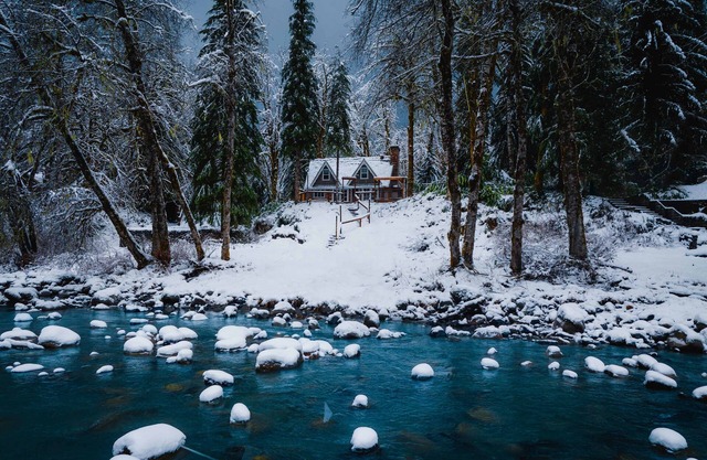 Stilly River Haus - Hot tub - Firepit - Fireplace