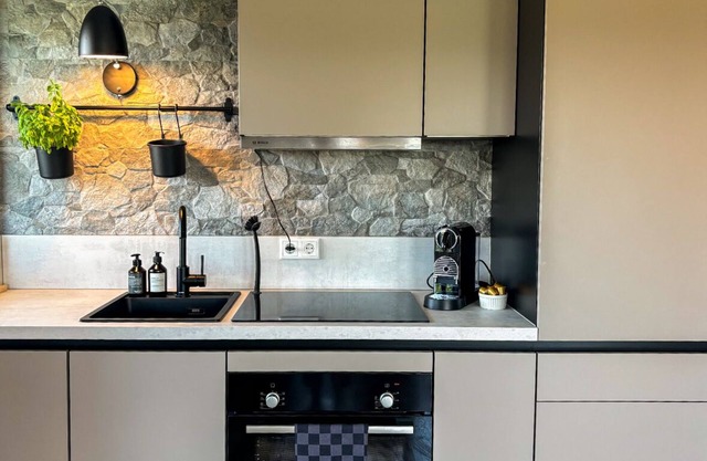 Stilvolles, Ruhiges Ferienapartment am Thermalbad mit Blick in die Natur