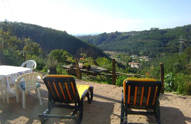 Stone cottage on the edge of quiet village, Arganil 7km