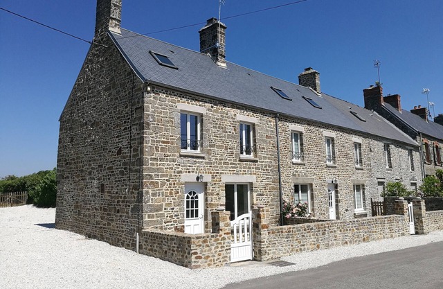 Stone house completely renovated for 8 people