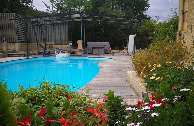 Stone house, swimming pool, garden, terrace and arbour. terraces.
