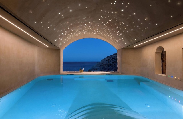 Stone Luxury Suite-Executive