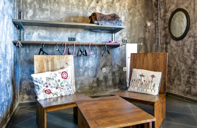 Stone Rustic Flat w Sea View in Bar, Montenegro