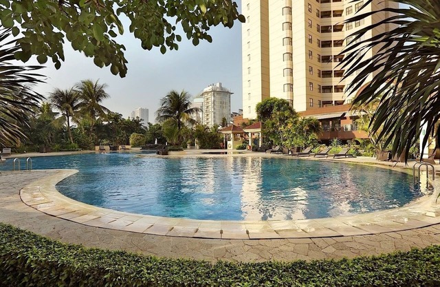 Strategic 3BR Apt at Sudirman Tower Condominuim