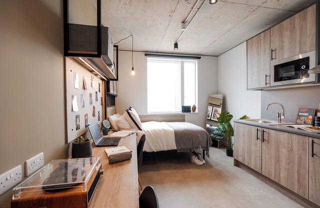 Student Studio Apartment/Spacious and modern/2 mins to bus stop/Gym