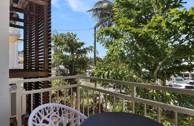 STUDIO 10 ENDEAVOUR INN