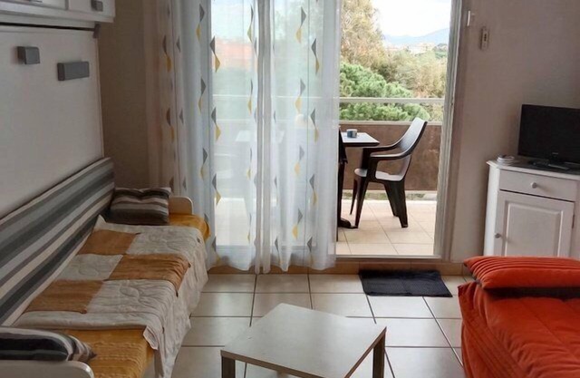 Studio 2 Personnes Proche Plage et Commerces - 2phoe504