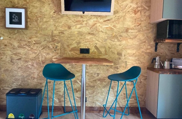 Studio (2 people)