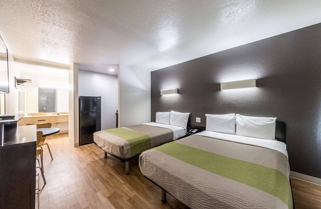 Studio 6 San Antonio, TX - Fort Sam Houston Area