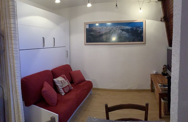 Studio Alpe d'Huez, top of the resort, close to the slopes