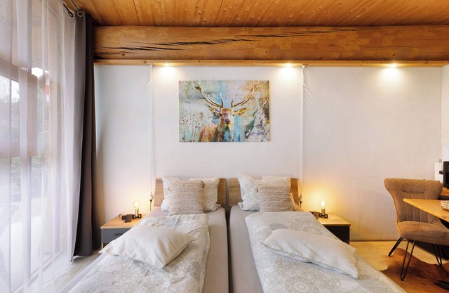 Studio Apartment '-5-die Fünf, 25qm' with Private Terrace, Shared Garden and Wi-Fi
